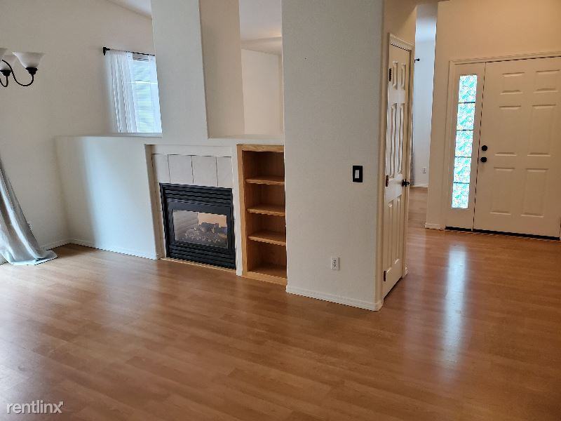 155 Waterfall Rd - Photo 2 of 11