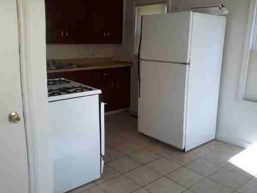 2943 Brighton Ave - Photo 2 of 3