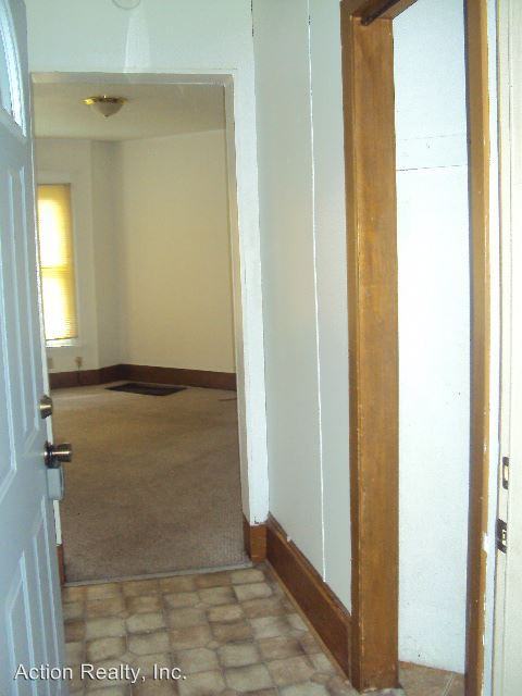 702 3rd Ave North - Photo 2 of 10