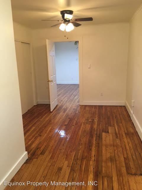 526 N 10th St - Photo 3 of 9