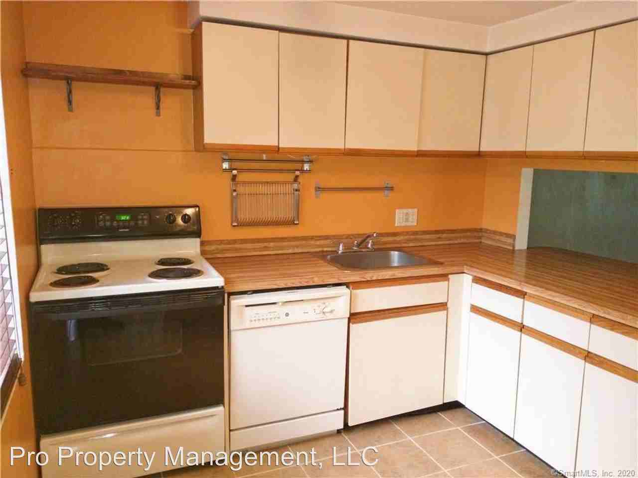 47 Trolley Crossing Lane - Photo 3 of 16