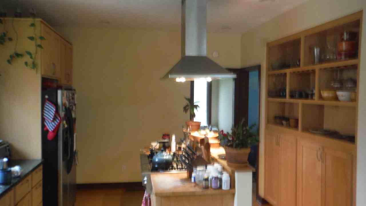 1505 Dairyland Rd - Photo 2 of 19