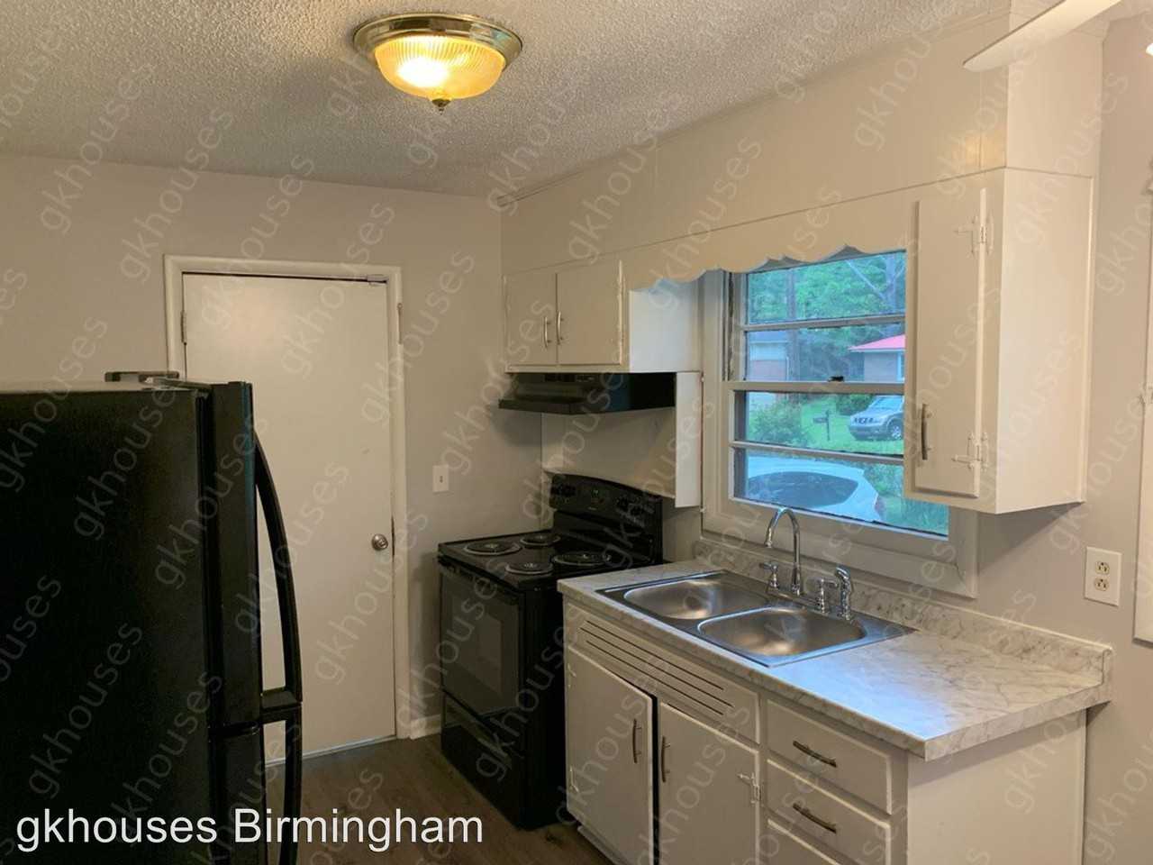 304 Westwood Dr - Photo 2 of 13