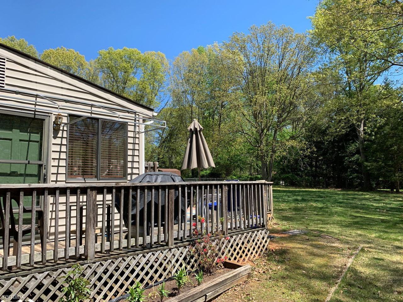 232/234 Lake Saponi Drive - Photo 3 of 8