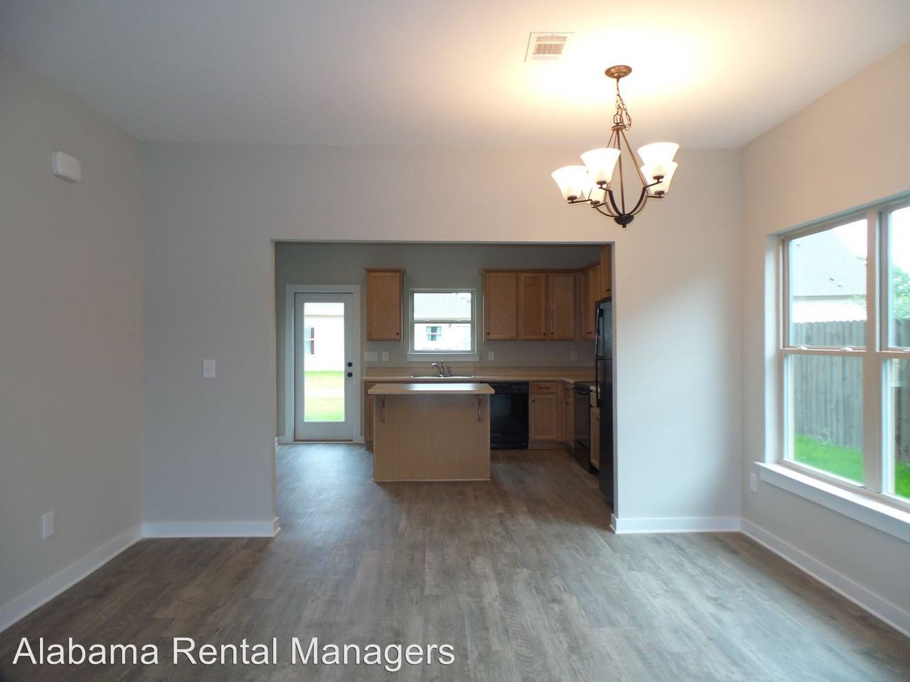 368 Meadow Way - Photo 3 of 14