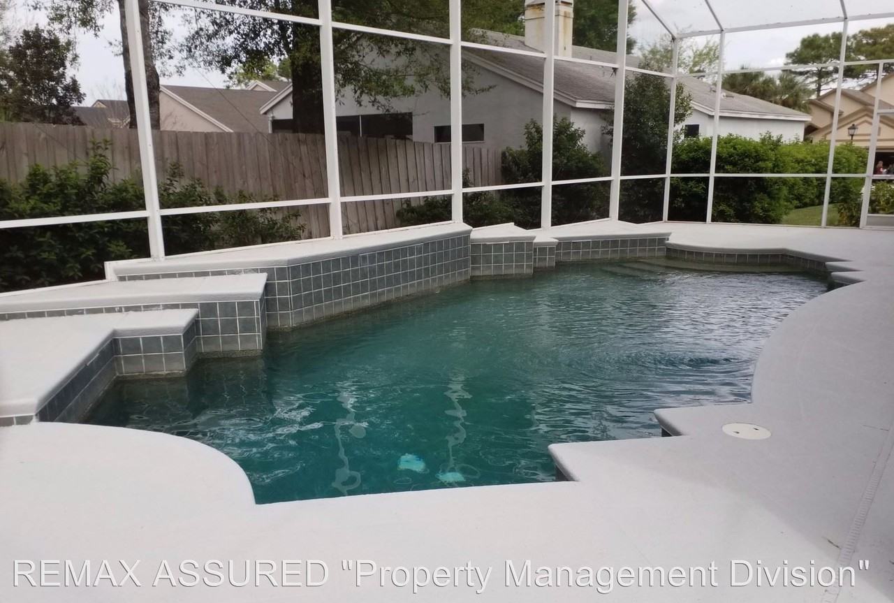 263 Churchill Drive - Photo 2 of 3