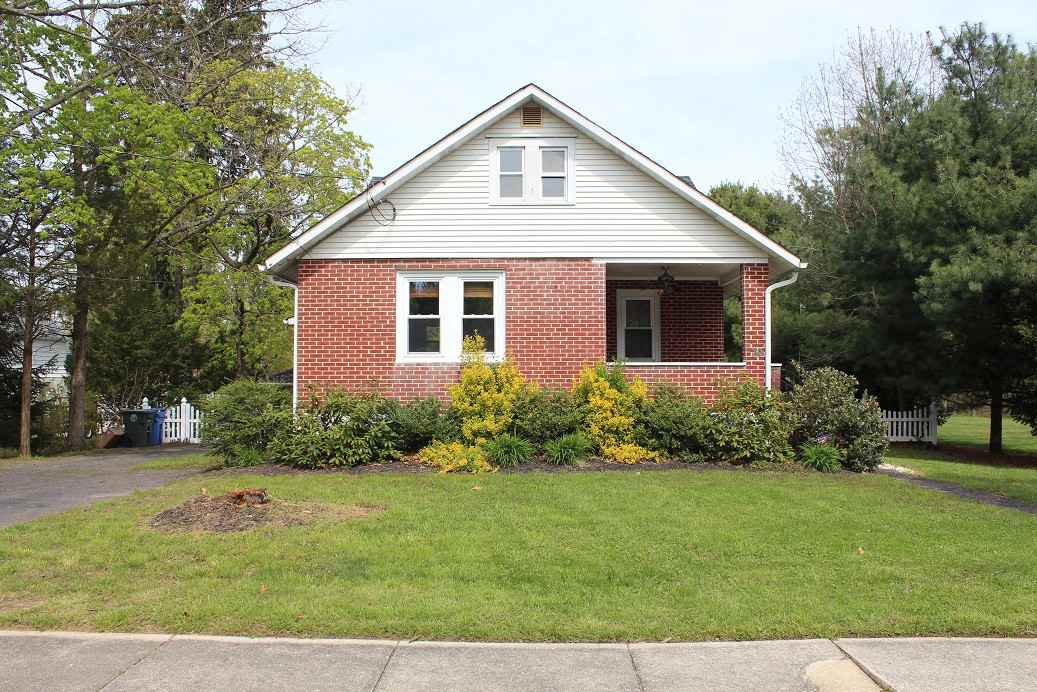 28 Euclid Ave - Photo 2 of 37