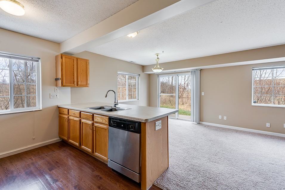 Deer Ridge Townhomes - Photo 2 of 27