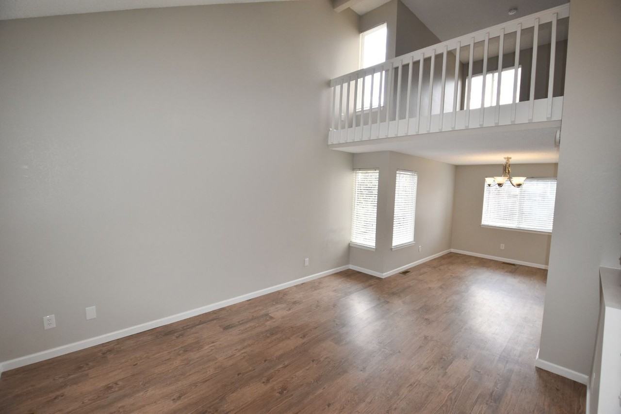 11772 W Brandt Ave - Photo 2 of 18
