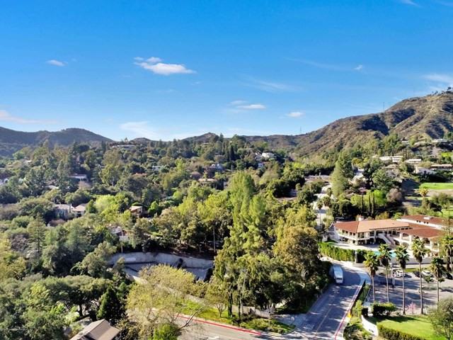 2989 Saint Gregory Road - Photo 2 of 34