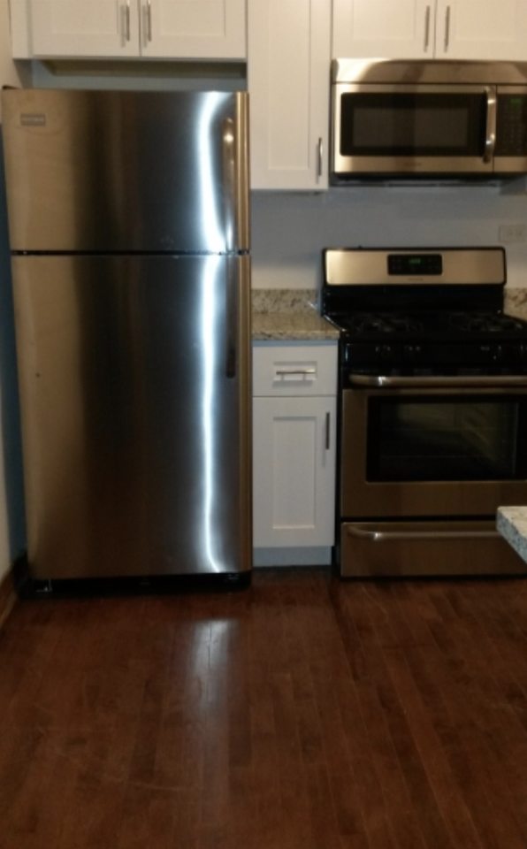 3400 North Nagle Avenue #3S - Photo 3 of 3