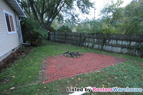 128 Center Ave - Photo 3 of 15
