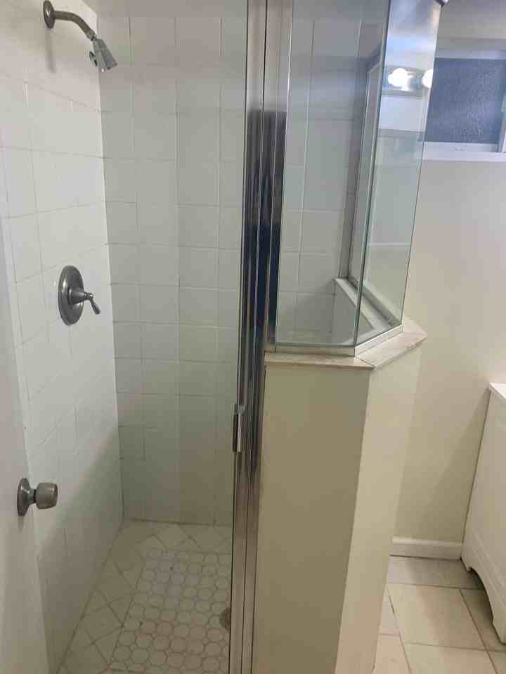 658 Burke Avenue - Photo 3 of 5