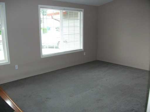 11603 NE 15th St - Photo 2 of 9