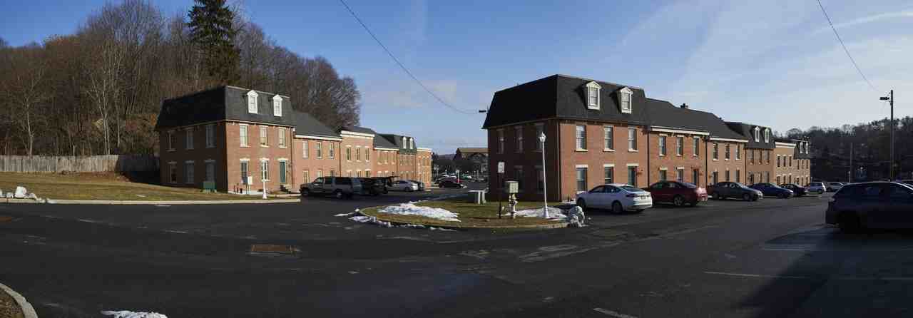 9 Hudson Valley Landing #32b - Photo 2 of 2