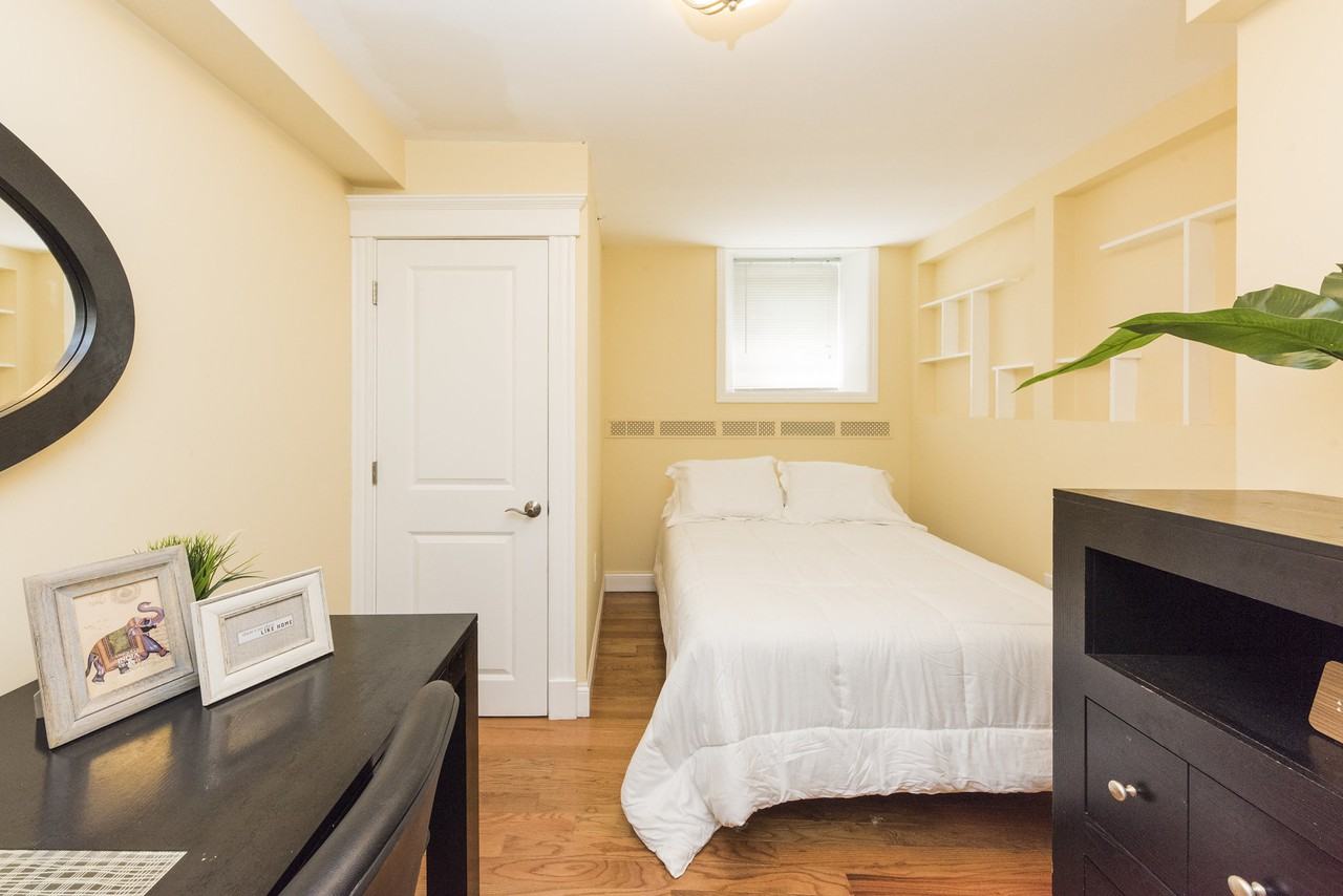 158 Magazine Street - Photo 2 of 7