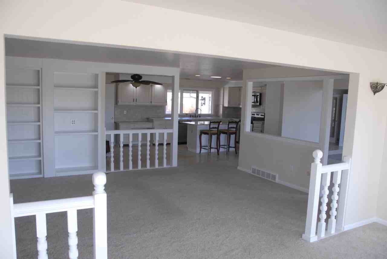 4722 E Links Pkwy - Photo 2 of 7