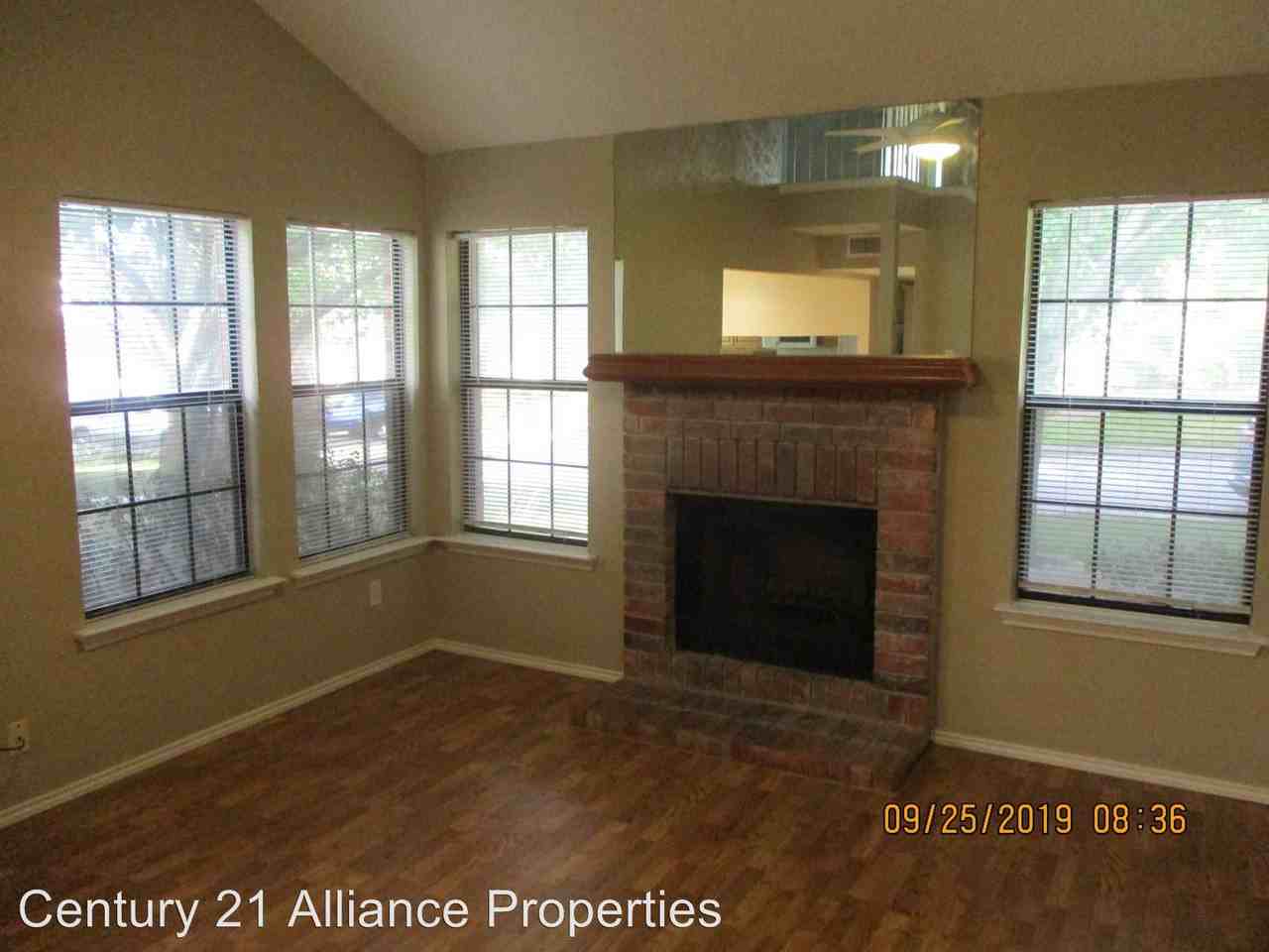 120 Callender Drive - Photo 3 of 26