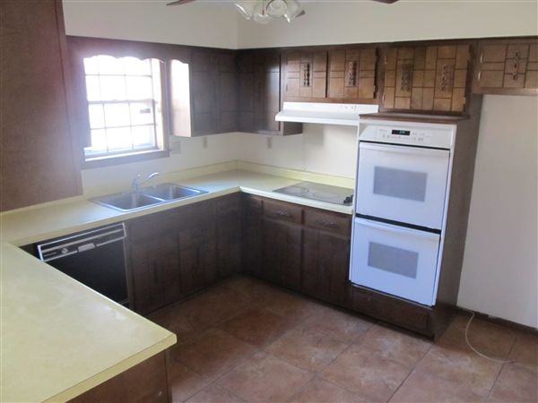 5631 Magnolia Woods Dr - Photo 3 of 9