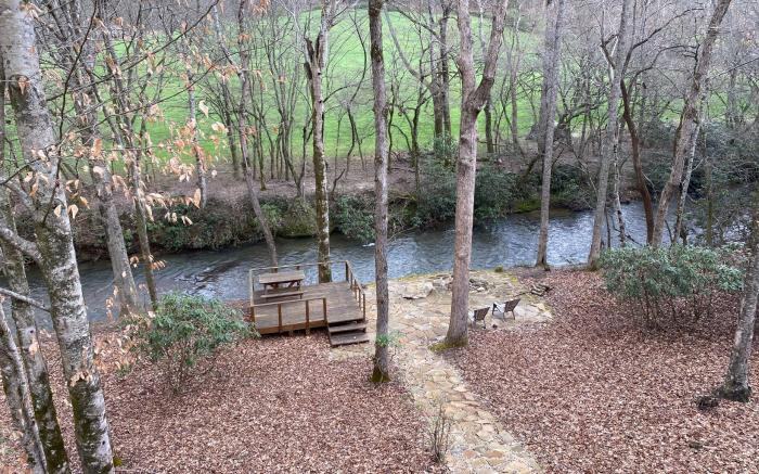 174 Lost Valley Rd - Photo 3 of 34