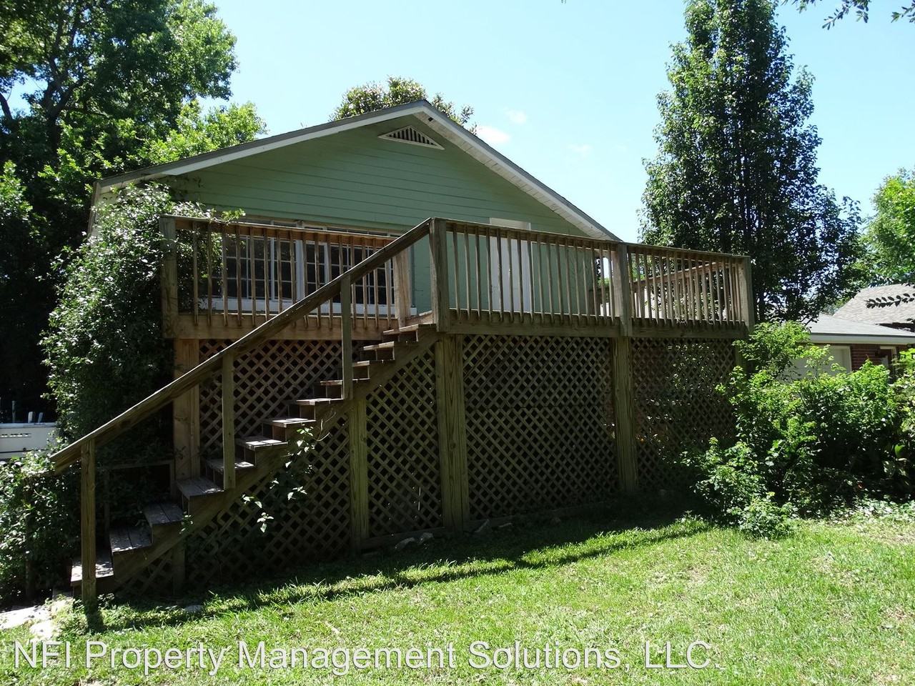 2010 Avery B - Photo 2 of 9