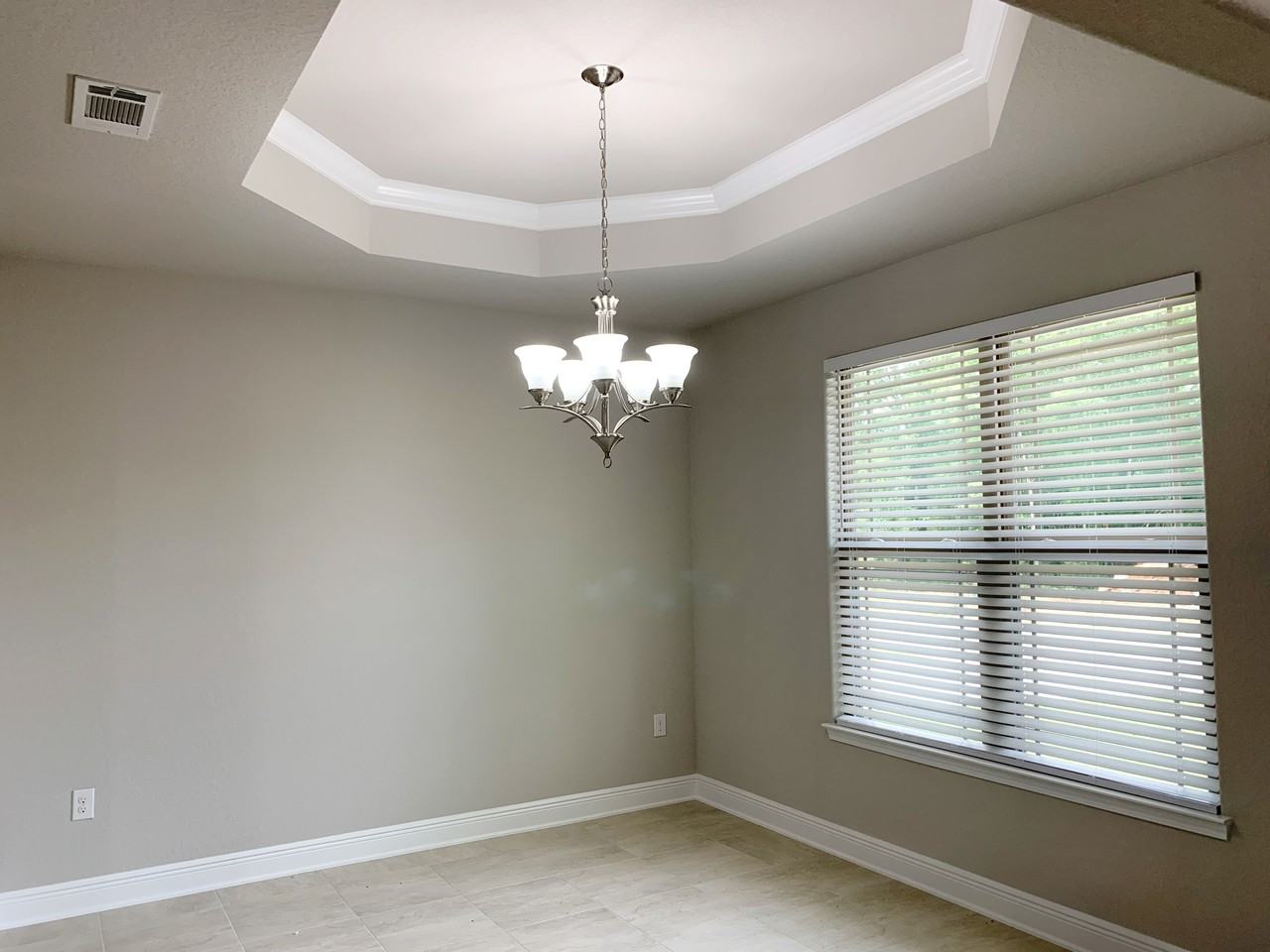 5354 Woodlet Ct - Photo 3 of 17