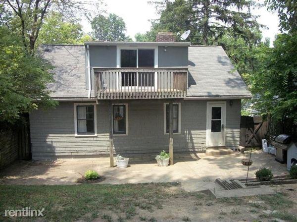 1605 Amsterdam Rd - Photo 2 of 9