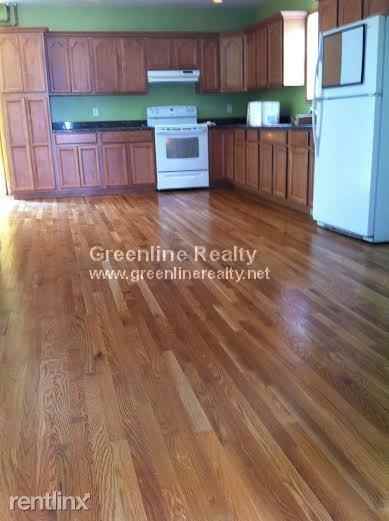 60 Round Hill St - Photo 2 of 7