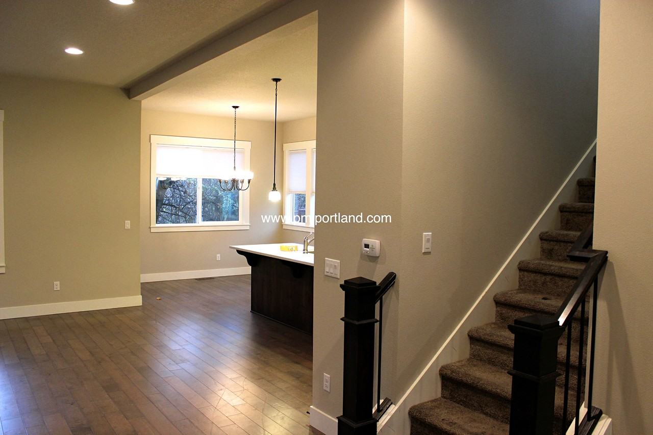 3584 Se Holgate Blvd - Photo 2 of 19