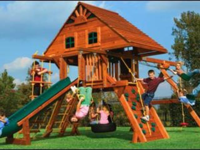 Golden Oaks Apartments - Photo 3 of 6