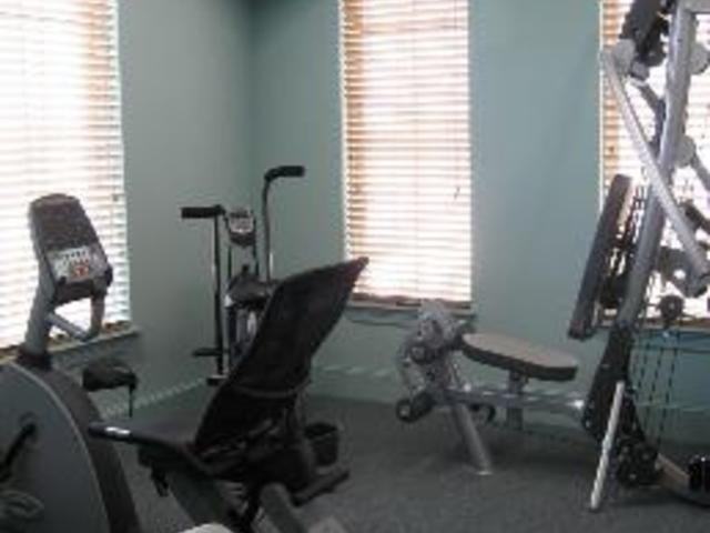 North Shore Apartments - Photo 2 of 9