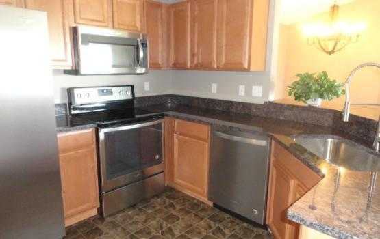 9202 Farmingdale Lane - Photo 2 of 10