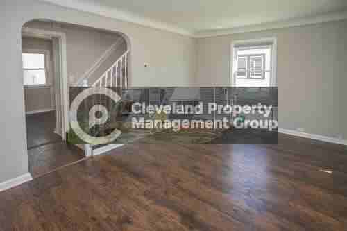 18117 Mccracken Rd - Photo 2 of 10