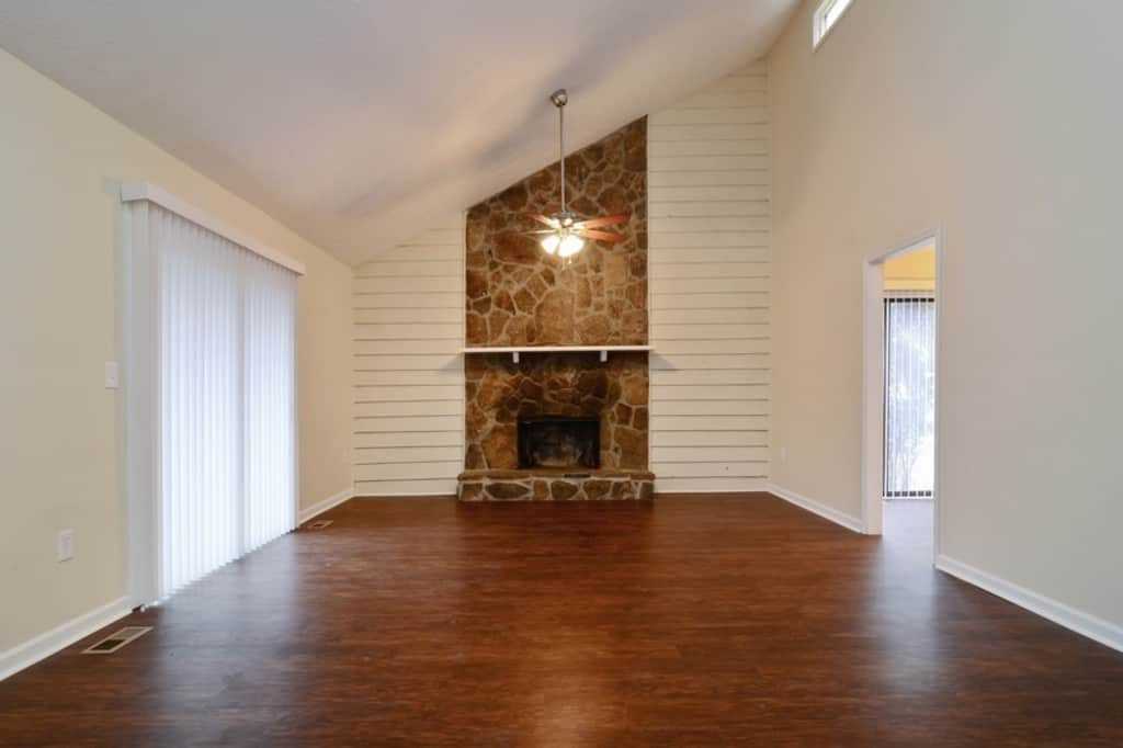 6601 Valley Hill Dr Sw - Photo 2 of 16