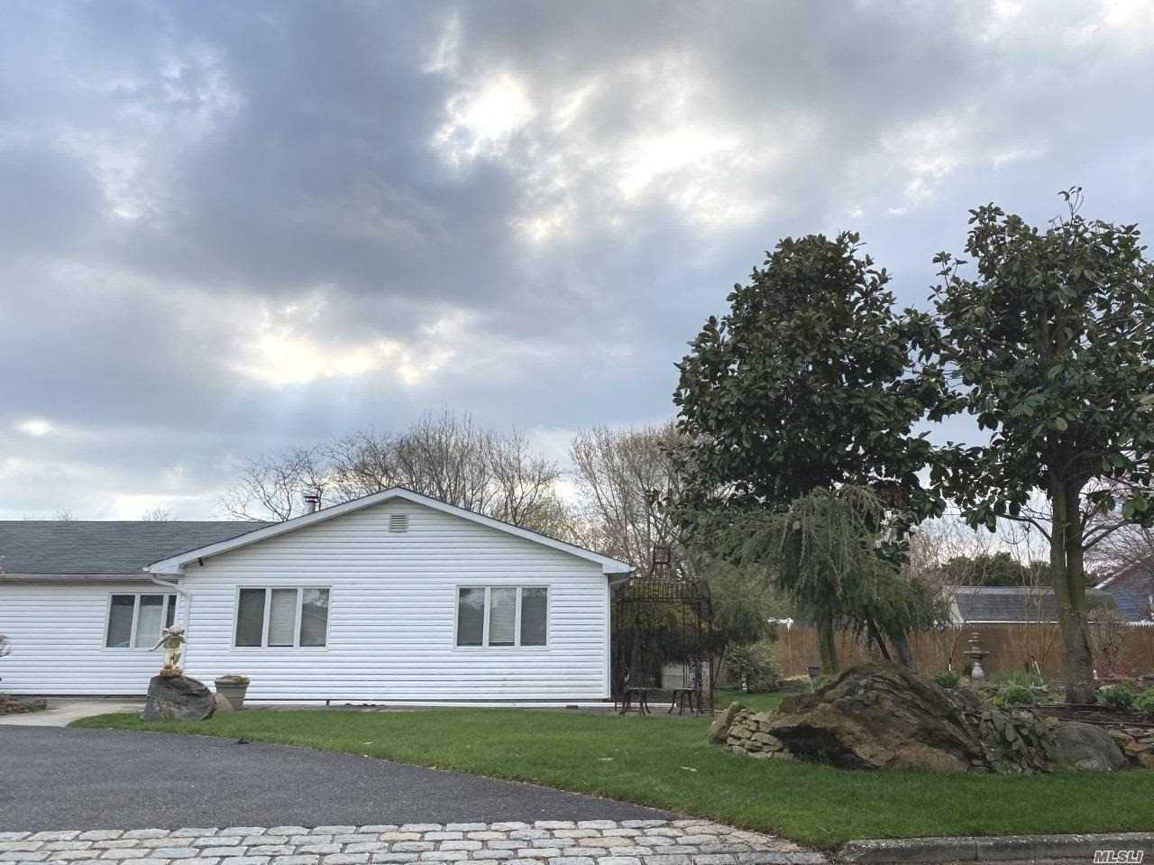 1 Leesburg Court - Photo 2 of 15