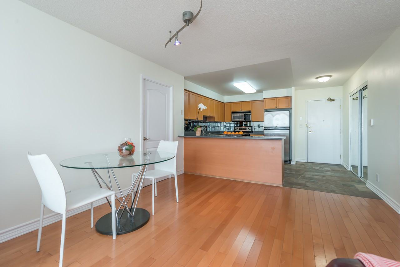 745 New Westminster Drive - Photo 2 of 11