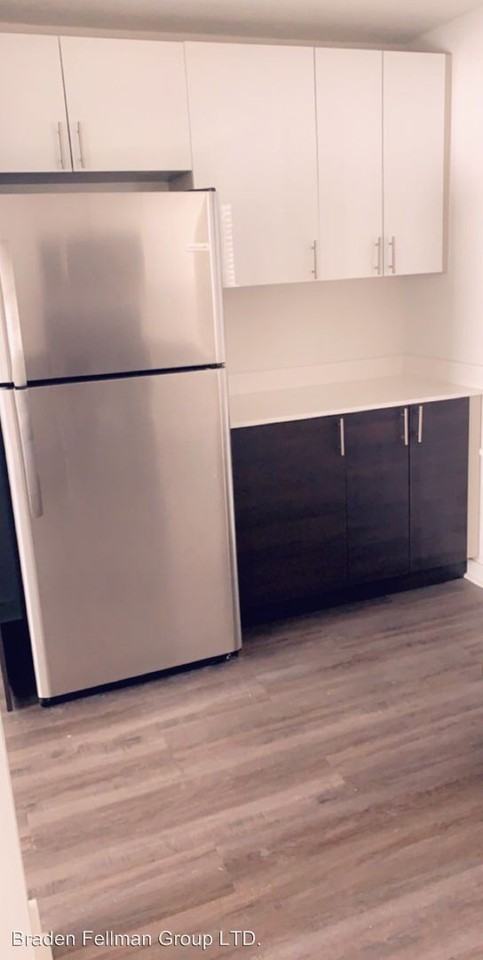 1196 Woodland Ave NE - Photo 3 of 12