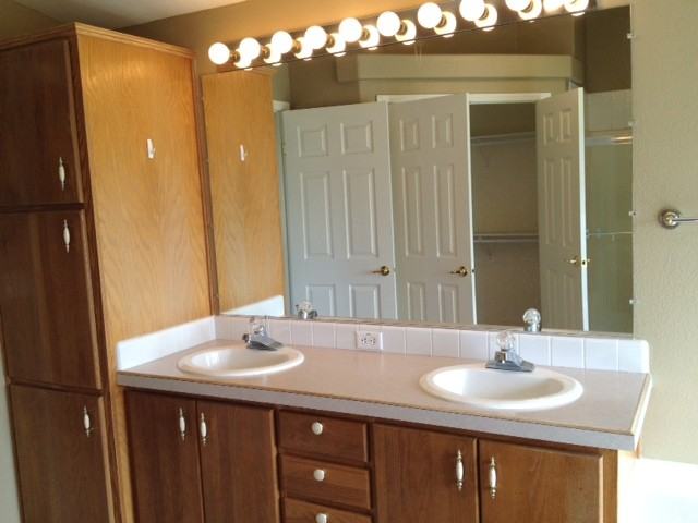 320 Robinson Rd - Photo 2 of 25