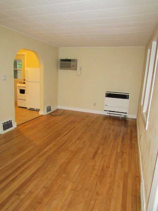 2702 Dahle St - Photo 3 of 6