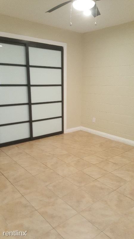 1736 Workman St 105 - Photo 2 of 6