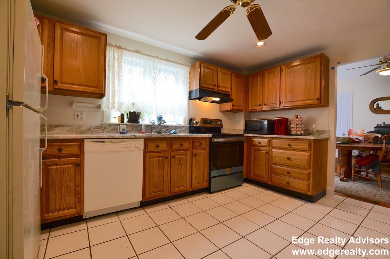 47 Francis St. - Photo 2 of 10