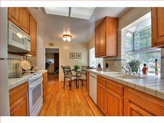 6709 Dartmoor Way - Photo 3 of 22