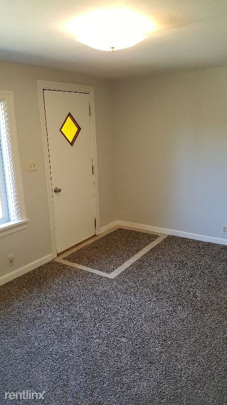 74 Pete'S Rd - Photo 3 of 16