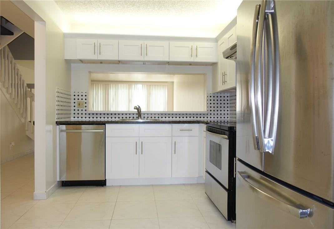 10600 Northwest 14th Street - Photo 2 of 15