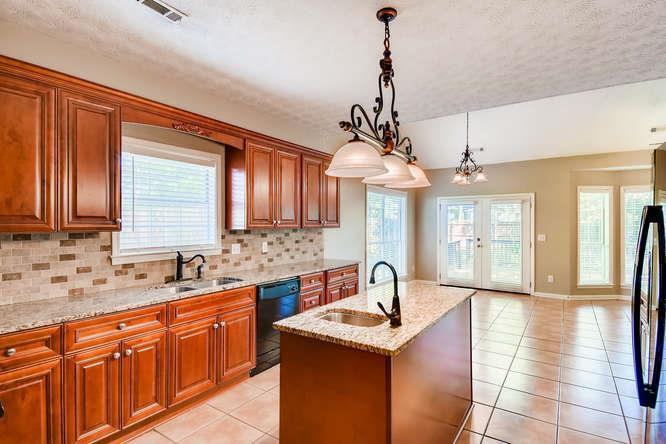 175 Southfield Drive - Photo 2 of 15