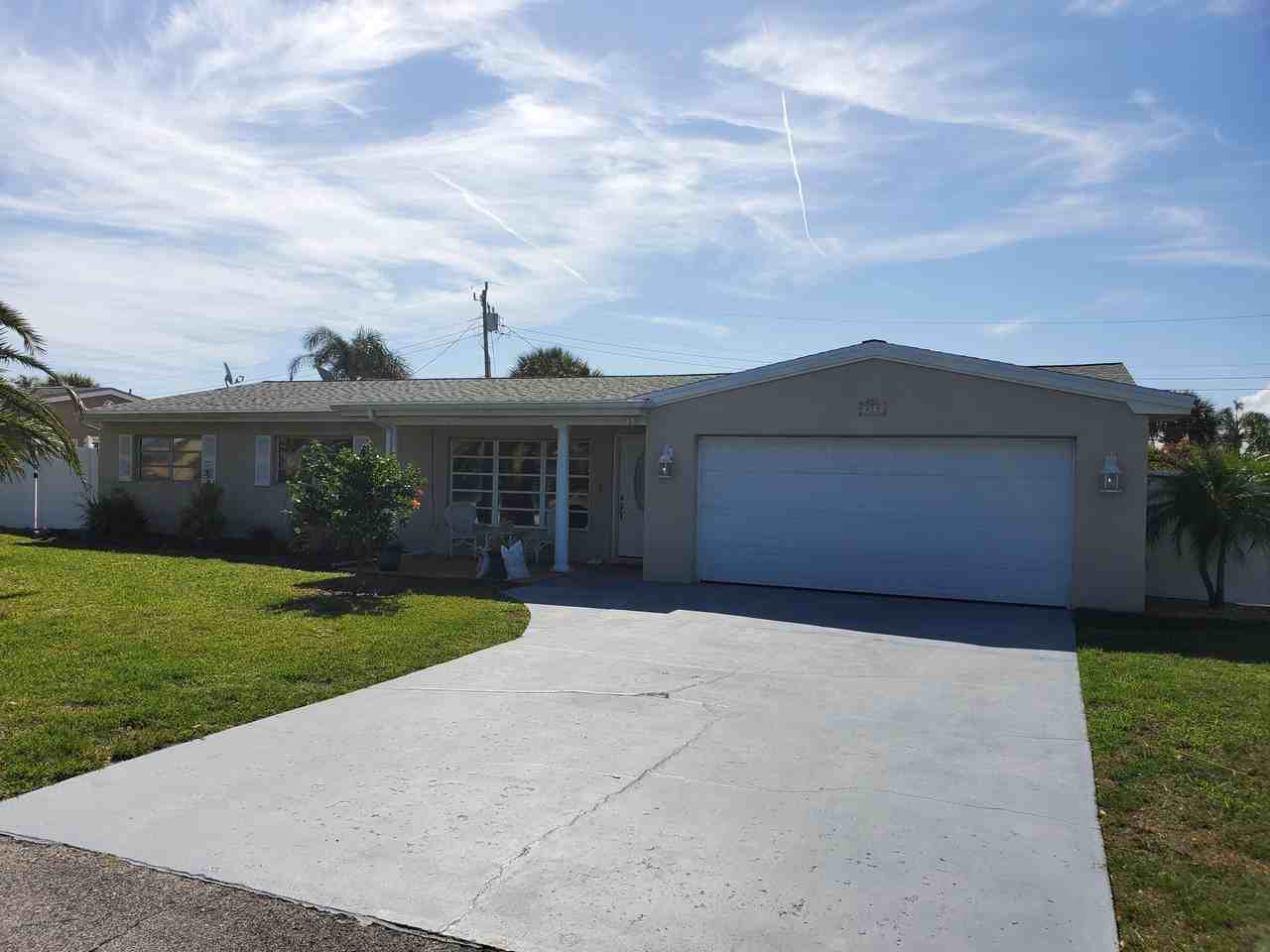 279 Ellwood Ave - Photo 2 of 30