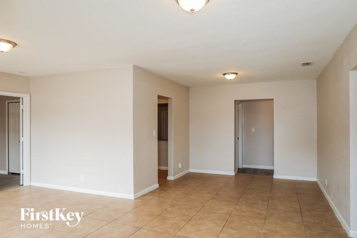 2741 Northwest 174th Street - Photo 3 of 15