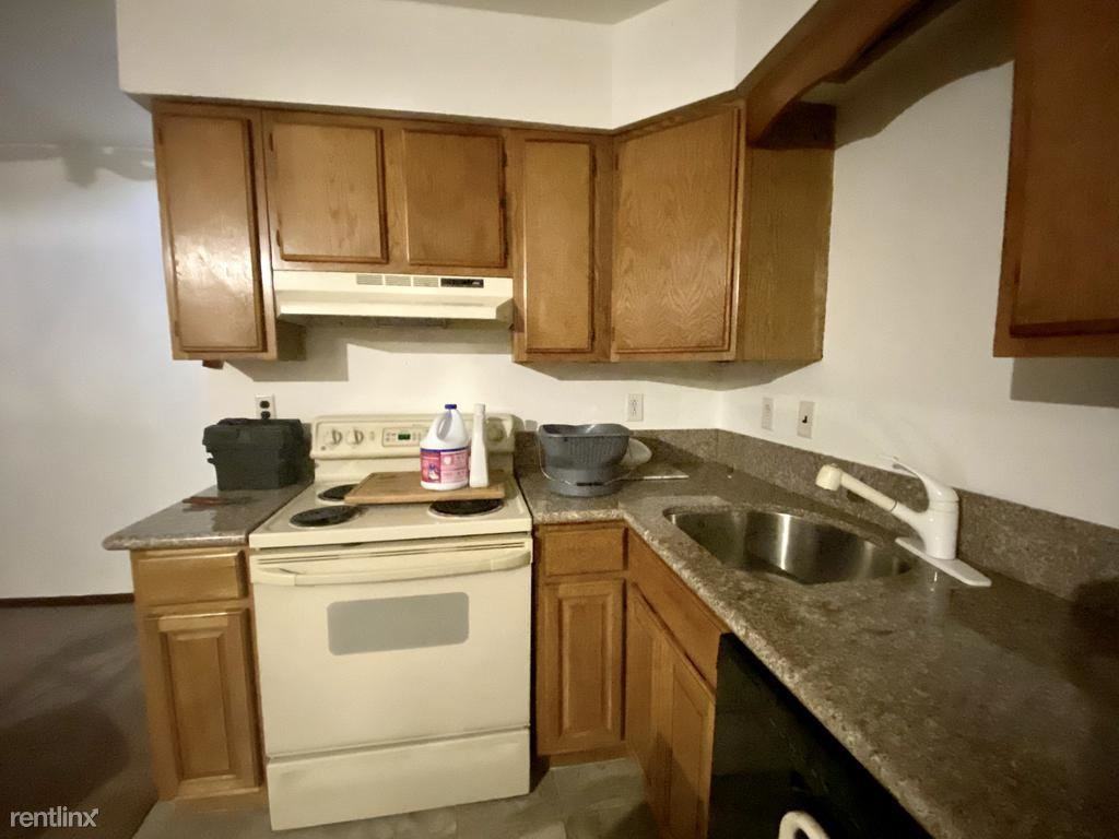 2530 E Cambria St - Photo 3 of 8