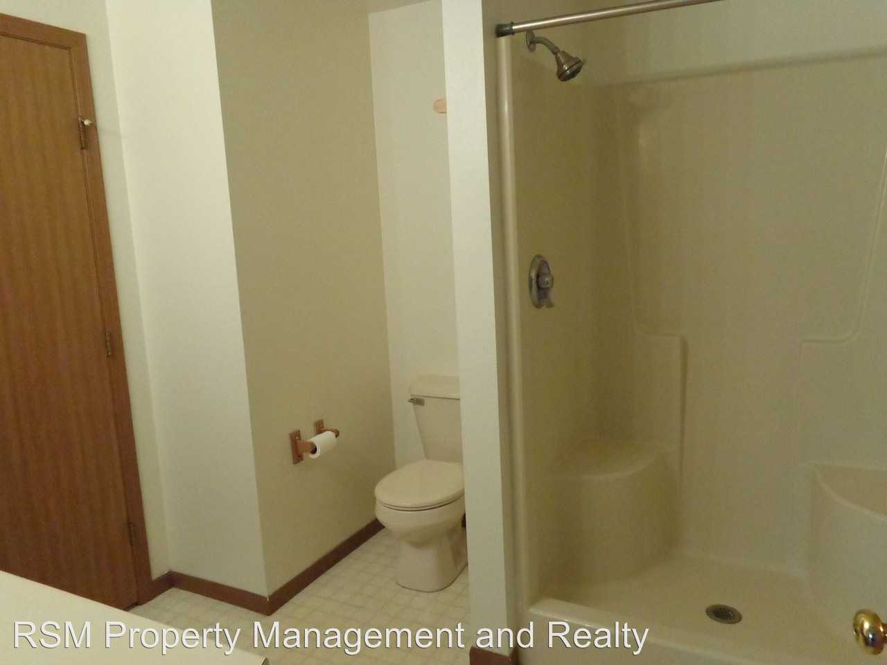 3421/3423 Stanford Ln. - Photo 3 of 18