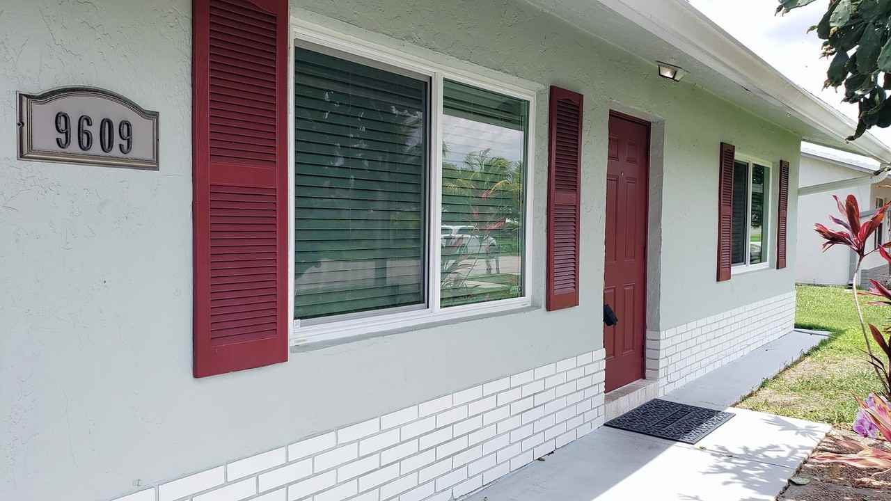 9609 Nw 81st Mnr - Photo 2 of 21